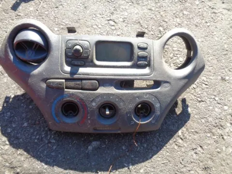 Κονσόλα Με Χειριστήρια Καλοριφέρ για TOYOTA YARIS (1999 - 2002) (XP10) ΠΑΛΕΤΑ 1 *242441* Κονσόλα Με Χειριστήρια Καλοριφέρ για TOYOTA YARIS (1999 - 2002) (XP10) ΠΑΛΕΤΑ 1 *242441*