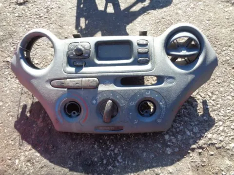 Κονσόλα Με Χειριστήρια Καλοριφέρ για TOYOTA YARIS (2003 - 2005) (XP10) ΠΑΛΕΤΑ 1 *242441* Κονσόλα Με Χειριστήρια Καλοριφέρ για TOYOTA YARIS (2003 - 2005) (XP10) ΠΑΛΕΤΑ 1 *242441*
