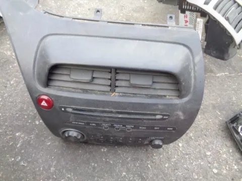 Κονσόλα Με Ραδιο CD  39100SMGG016M1 για HONDA CIVIC (2006 - 2009) (FD - K - N) ΠΑΛΕΤΑ 1 *242446* Κονσόλα Με Ραδιο CD  39100SMGG016M1 για HONDA CIVIC (2006 - 2009) (FD - K - N) ΠΑΛΕΤΑ 1 *242446*
