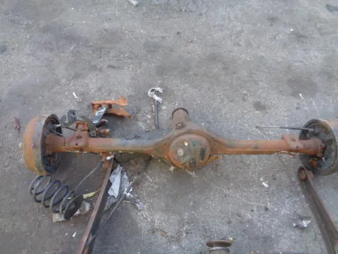 Πίσω Άξονας Ταμπούρα Με Διαφορικό για TOYOTA HI-LUX (1984 - 1988) (RN50-60) *ΔΒ* Πίσω Άξονας Ταμπούρα Με Διαφορικό για TOYOTA HI-LUX (1984 - 1988) (RN50-60) *ΔΒ*