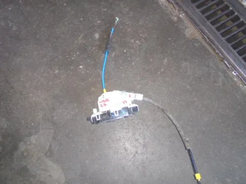 Ηλεκτρομαγνητική Κλειδαριά Εμπρός Δεξιά 8pin για MERCEDES E - CLASS (2009 - 2012) (W212) , (2013 - ) Ηλεκτρομαγνητική Κλειδαριά Εμπρός Δεξιά 8pin για MERCEDES E - CLASS (2009 - 2012) (W212) , (2013 - )