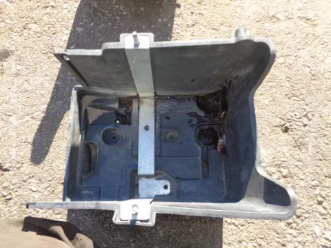 Βάση Μπαταρίας για FORD FIESTA (2008 - 2012) Mk6 (JA8) *Δ* Βάση Μπαταρίας για FORD FIESTA (2008 - 2012) Mk6 (JA8) *Δ*