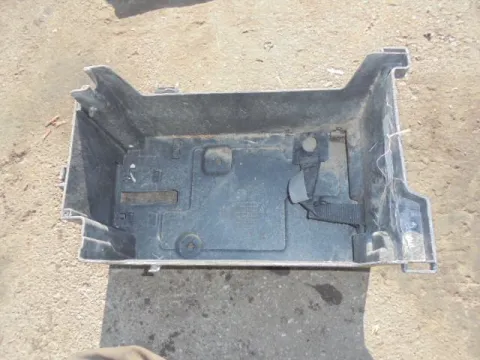 Βάση Μπαταρίας ASM13224125 για SAAB 9-5 (2010 - ) *ΔΒ*