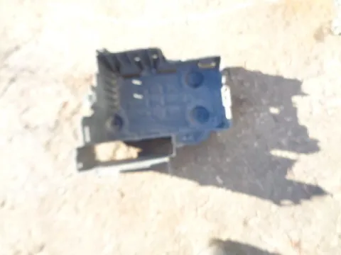 Βάση Μπαταρίας 8200183327 για RENAULT LAGUNA (2001 - 2005) (BG) (KG) 1900 (F9Q664) Diesel 92 dCi *Δ* Βάση Μπαταρίας 8200183327 για RENAULT LAGUNA (2001 - 2005) (BG) (KG) 1900 (F9Q664) Diesel 92 dCi *Δ*