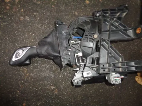 Μοχλός Ταχυτήτων ΑΥΤΟΜΑΤΟ για FORD FOCUS (2014 - 2017) *Δ* Μοχλός Ταχυτήτων ΑΥΤΟΜΑΤΟ για FORD FOCUS (2014 - 2017) *Δ*