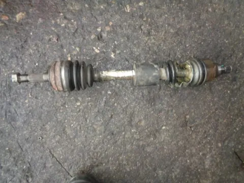 Ημιαξόνιο Εμπρός Αριστερό για DAIHATSU MOVE (2000 - 2002) (L901)