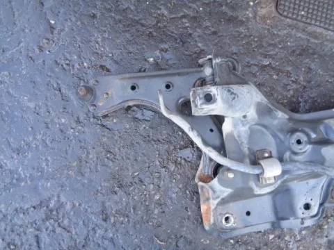 Ψαλίδι Εμπρός Αριστερό για FIAT PUNTO (2009 - 2012) (199) EVO 1300 (199A9.000) Diesel 75 Multijet *ΔΒ* Ψαλίδι Εμπρός Αριστερό για FIAT PUNTO (2009 - 2012) (199) EVO 1300 (199A9.000) Diesel 75 Multijet *ΔΒ*