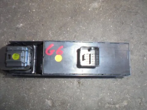 Διακόπτης Παραθύρων Κεντρικός Αριστερής 4πλος 6+8pin για VW GOLF (2009 - 2013) Mk6 (5K1) - 