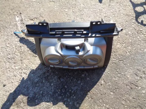 Κονσόλα Με Χειριστήρια Καλοριφέρ για DAIHATSU SIRION (2006 - ) (M300) (M301) Κονσόλα Με Χειριστήρια Καλοριφέρ για DAIHATSU SIRION (2006 - ) (M300) (M301)