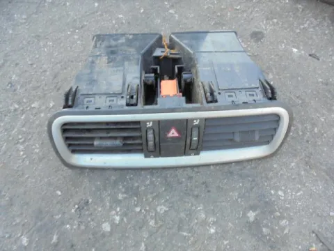 Κονσόλα Με Διακόπτη Alarm για SKODA FABIA (2007 - 2011) Κονσόλα Με Διακόπτη Alarm για SKODA FABIA (2007 - 2011)