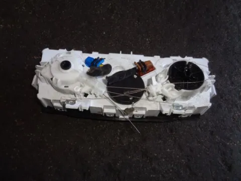 Χειριστήρια Καλοριφέρ 735643606 για FIAT TIPO (2016 - ) -  Χειριστήρια Καλοριφέρ 735643606 για FIAT TIPO (2016 - ) -