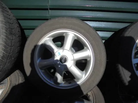 Ζαντολάστιχα 4ΑΔΑ YOKOHAMA 175/65/R15 **  για MINI MINI COOPER (2002 - 2004) *Ε* Ζαντολάστιχα 4ΑΔΑ YOKOHAMA 175/65/R15 **  για MINI MINI COOPER (2002 - 2004) *Ε*