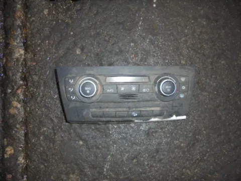 Χειριστήρια Καλοριφέρ για BMW 3 Series (2005 - 2008) (E90-1-2-3) Χειριστήρια Καλοριφέρ για BMW 3 Series (2005 - 2008) (E90-1-2-3)