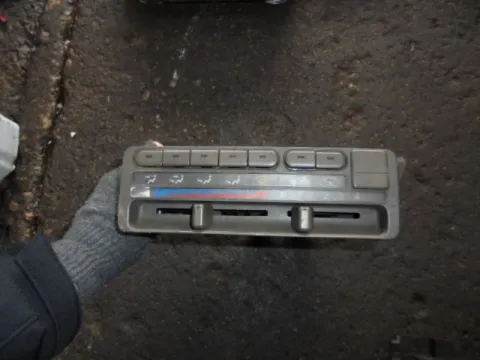 Χειριστήρια Καλοριφέρ για HONDA CRV (1998 - 2001) (RD) Χειριστήρια Καλοριφέρ για HONDA CRV (1998 - 2001) (RD)