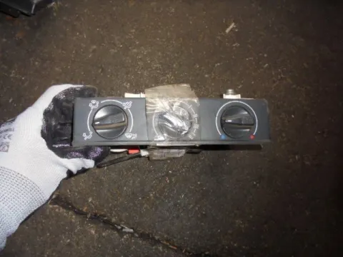 Χειριστήρια Καλοριφέρ για SKODA FELICIA (1994 - 1998) (6U1-5) Χειριστήρια Καλοριφέρ για SKODA FELICIA (1994 - 1998) (6U1-5)