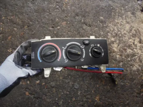 Χειριστήρια Καλοριφέρ 663391J για RENAULT MEGANE (1999 - 2002) (LA) (DA) (EA) (KA) ( Χειριστήρια Καλοριφέρ 663391J για RENAULT MEGANE (1999 - 2002) (LA) (DA) (EA) (KA) (