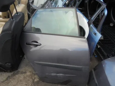 Πόρτα Πίσω Δεξιά Λίγο Χτυπημένη για RENAULT SCENIC (2003 - 2006) (JM) *Γ* Πόρτα Πίσω Δεξιά Λίγο Χτυπημένη για RENAULT SCENIC (2003 - 2006) (JM) *Γ*