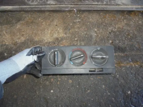 Χειριστήρια Καλοριφέρ για AUDI 80 (1986 - 1991) (89) (89Q) (8A) (B3) Χειριστήρια Καλοριφέρ για AUDI 80 (1986 - 1991) (89) (89Q) (8A) (B3)