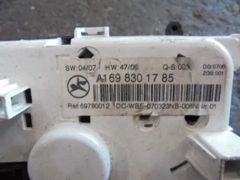 Χειριστήρια Καλοριφέρ A1698301785 για MERCEDES A - CLASS (2004 - 2008) (W169) -  Χειριστήρια Καλοριφέρ A1698301785 για MERCEDES A - CLASS (2004 - 2008) (W169) -
