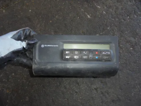 Χειριστήρια Καλοριφέρ για VW PASSAT (1993 - 1996) (3A2 - 35I) Χειριστήρια Καλοριφέρ για VW PASSAT (1993 - 1996) (3A2 - 35I)