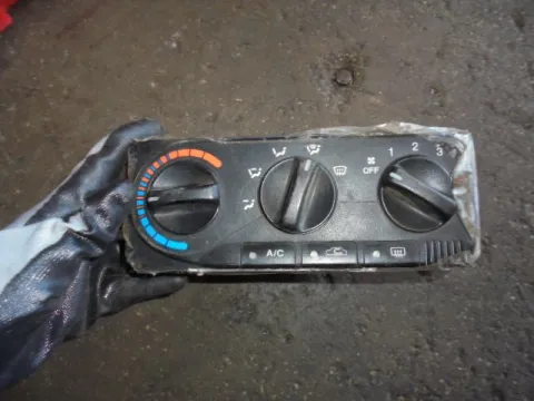 Χειριστήρια Καλοριφέρ για CHEVROLET - DAEWOO NUBIRA (2000 - 2003) (J150) Χειριστήρια Καλοριφέρ για CHEVROLET - DAEWOO NUBIRA (2000 - 2003) (J150)