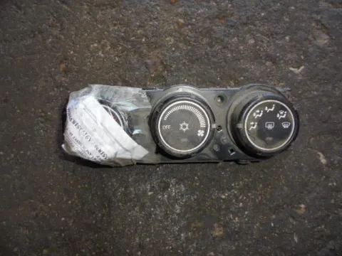 Χειριστήρια Καλοριφέρ για MITSUBISHI LANCER (2008 - ) (CX-CY) Χειριστήρια Καλοριφέρ για MITSUBISHI LANCER (2008 - ) (CX-CY)