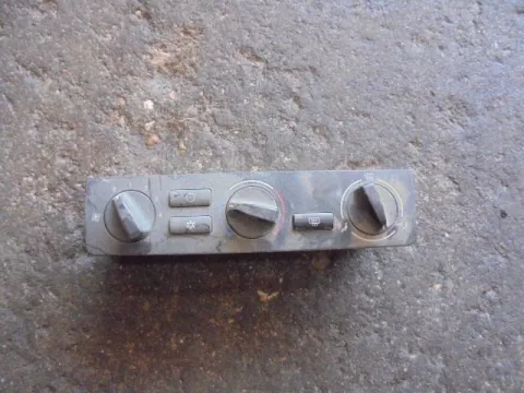 Χειριστήρια Καλοριφέρ 64116911632 για BMW 3 Series (1999 - 2003) (E46) Χειριστήρια Καλοριφέρ 64116911632 για BMW 3 Series (1999 - 2003) (E46)
