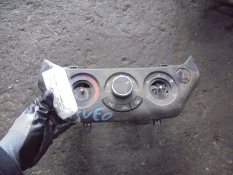 Χειριστήρια Καλοριφέρ για CHEVROLET - DAEWOO AVEO (2005 - 2008) (T200) Χειριστήρια Καλοριφέρ για CHEVROLET - DAEWOO AVEO (2005 - 2008) (T200)