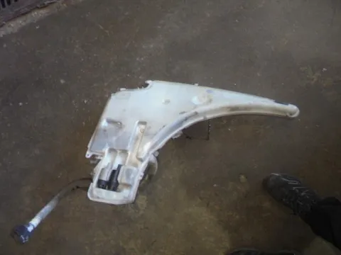 Δοχείο Υαλοκαθαριστήρων Με Μοτέρ για BMW 1 Series (2004 - 2007) (E87) Δοχείο Υαλοκαθαριστήρων Με Μοτέρ για BMW 1 Series (2004 - 2007) (E87)
