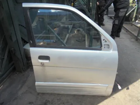 Πόρτα Εμπρός Δεξιά Λίγο Χτυπημένη για DAIHATSU TERIOS (1997 - 2000) (J100) *Ε* Πόρτα Εμπρός Δεξιά Λίγο Χτυπημένη για DAIHATSU TERIOS (1997 - 2000) (J100) *Ε*