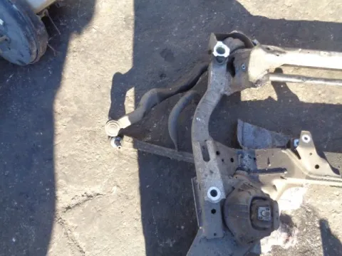 Ψαλίδι Εμπρός Αριστερό για BMW 1 Series (2004 - 2007) (E87) *ΔΒ* ΠΑΛΕΤΑ *247* Ψαλίδι Εμπρός Αριστερό για BMW 1 Series (2004 - 2007) (E87) *ΔΒ* ΠΑΛΕΤΑ *247*