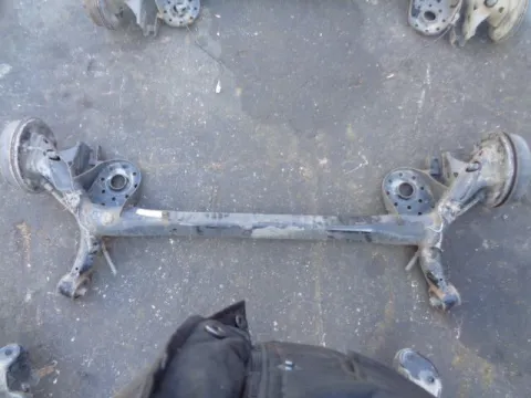 Πίσω Άξονας Ταμπούρα -ABS για TOYOTA YARIS (2006 - 2009) (KL9) *ΔΒ* ΠΑΛΕΤΑ *43* Πίσω Άξονας Ταμπούρα -ABS για TOYOTA YARIS (2006 - 2009) (KL9) *ΔΒ* ΠΑΛΕΤΑ *43*