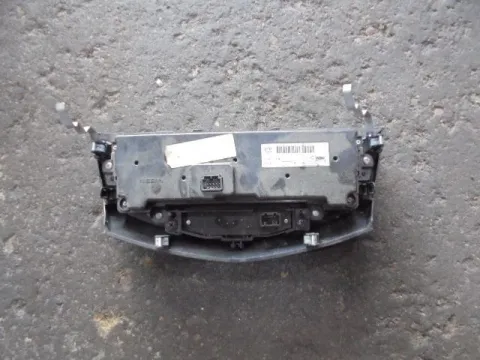 Χειριστήρια Καλοριφέρ 275004EA0A για NISSAN QASHQAI (2014 - 2017) ΠΑΛΕΤΑ 1 -  Χειριστήρια Καλοριφέρ 275004EA0A για NISSAN QASHQAI (2014 - 2017) ΠΑΛΕΤΑ 1 -