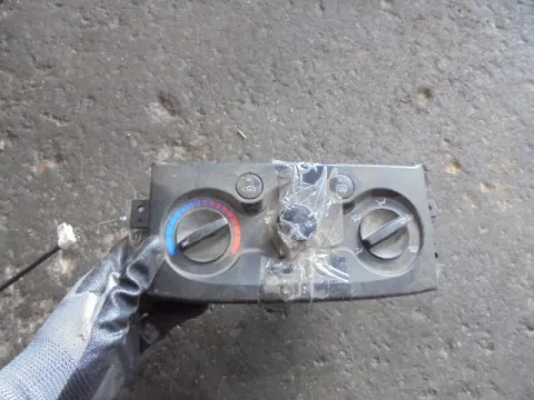 Χειριστήρια Καλοριφέρ για CHEVROLET - DAEWOO KALOS (2003 - 2004) (T200) Χειριστήρια Καλοριφέρ για CHEVROLET - DAEWOO KALOS (2003 - 2004) (T200)