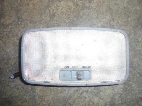 Μπλαφονίερα Οροφής Κεντρική για TOYOTA YARIS (2006 - 2009) (KL9) Μπλαφονίερα Οροφής Κεντρική για TOYOTA YARIS (2006 - 2009) (KL9)