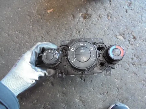 Χειριστήρια Καλοριφέρ 8A61-19980-AE για FORD FIESTA (2008 - 2012) Mk6 (JA8) Χειριστήρια Καλοριφέρ 8A61-19980-AE για FORD FIESTA (2008 - 2012) Mk6 (JA8)