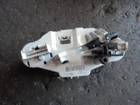 Χειριστήρια Καλοριφέρ 8A61-19980-AE για FORD FIESTA (2008 - 2012) Mk6 (JA8) -  Χειριστήρια Καλοριφέρ 8A61-19980-AE για FORD FIESTA (2008 - 2012) Mk6 (JA8) -