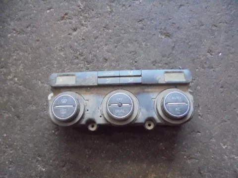 Χειριστήρια Καλοριφέρ 1K0907044CT για VW GOLF (2009 - 2013) Mk6 (5K1) Χειριστήρια Καλοριφέρ 1K0907044CT για VW GOLF (2009 - 2013) Mk6 (5K1)