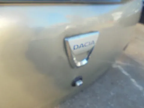 Πορτ-Μπαγκάζ (Λίγο Χτυπημένο )για DACIA SANDERO (2008 - 2013) *Γ* -  Πορτ-Μπαγκάζ (Λίγο Χτυπημένο )για DACIA SANDERO (2008 - 2013) *Γ* -