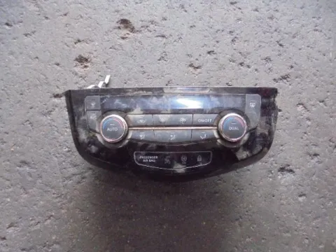 Χειριστήρια Καλοριφέρ 275004EA0A για NISSAN QASHQAI (2014 - 2017) Χειριστήρια Καλοριφέρ 275004EA0A για NISSAN QASHQAI (2014 - 2017)