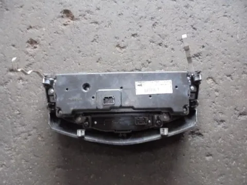 Χειριστήρια Καλοριφέρ 275004EA0A για NISSAN QASHQAI (2014 - 2017) -  Χειριστήρια Καλοριφέρ 275004EA0A για NISSAN QASHQAI (2014 - 2017) -