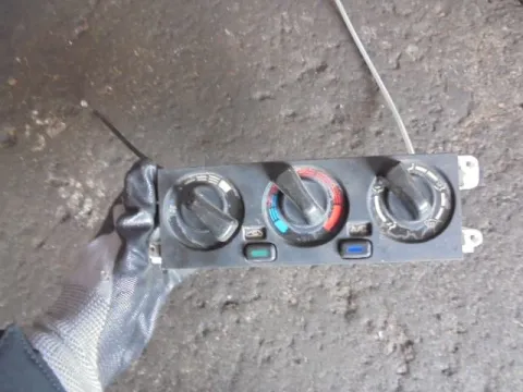 Χειριστήρια Καλοριφέρ για NISSAN ALMERA (1998 - 2000) (N15) Χειριστήρια Καλοριφέρ για NISSAN ALMERA (1998 - 2000) (N15)
