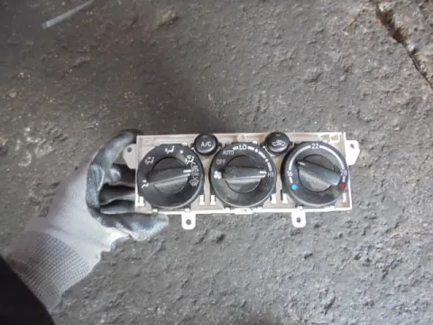Χειριστήρια Καλοριφέρ 55900-05091 για TOYOTA AVENSIS (2000 - 2003) (T220) Χειριστήρια Καλοριφέρ 55900-05091 για TOYOTA AVENSIS (2000 - 2003) (T220)