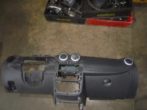 Σετ Αερόσακων Εμπρός (Χωρίς Ταμπλό) για DACIA SANDERO (2008 - 2013) *Γ* Σετ Αερόσακων Εμπρός (Χωρίς Ταμπλό) για DACIA SANDERO (2008 - 2013) *Γ*
