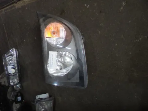 Φανάρι Εμπρός Δεξί για VW CRAFTER (2006 - 2011) (2E) Φανάρι Εμπρός Δεξί για VW CRAFTER (2006 - 2011) (2E)
