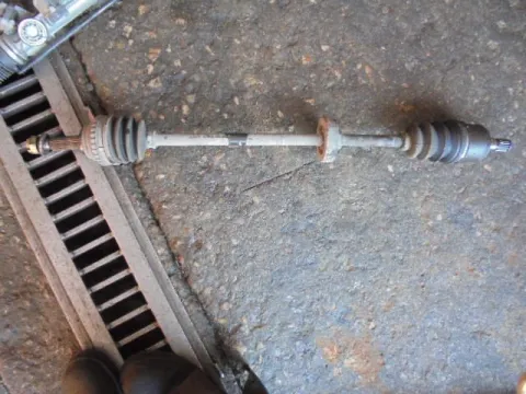 Ημιαξόνιο Εμπρός Δεξί για HYUNDAI ACCENT (1997 - 1999) (UA) (X3) / 1300 Ημιαξόνιο Εμπρός Δεξί για HYUNDAI ACCENT (1997 - 1999) (UA) (X3) / 1300