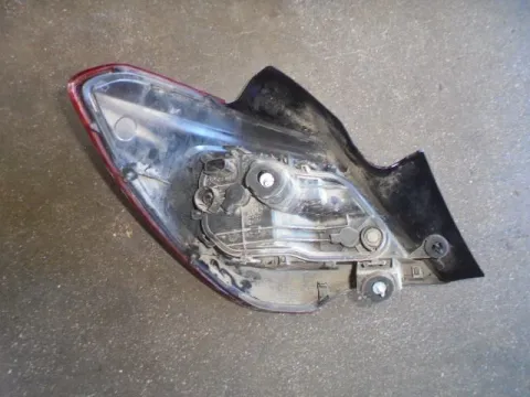 Φανάρι Πλακέτα Φανού Πίσω Δεξιά για OPEL CORSA (2014 - 2019) E Φανάρι Πλακέτα Φανού Πίσω Δεξιά για OPEL CORSA (2014 - 2019) E
