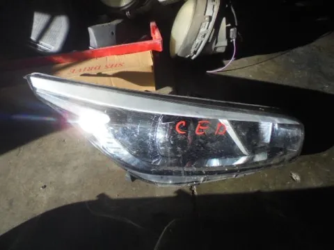 Φανάρι Εμπρός Δεξί για KIA CEED (2013 - ) ( ) Φανάρι Εμπρός Δεξί για KIA CEED (2013 - ) ( )