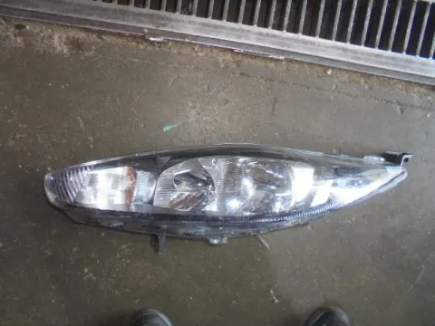 Φανάρι Εμπρός Αριστερό (Μαύρο Φόντο) για FORD FIESTA (2012 - 2017) Mk7 Φανάρι Εμπρός Αριστερό (Μαύρο Φόντο) για FORD FIESTA (2012 - 2017) Mk7
