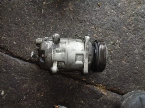 Συμπιεστής A-C (Κομπρέσορας) για VW GOLF (1998 - 2004) Mk4 (1J1) Συμπιεστής A-C (Κομπρέσορας) για VW GOLF (1998 - 2004) Mk4 (1J1)